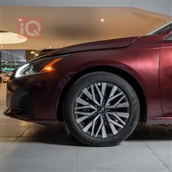 نيسان ألتيما